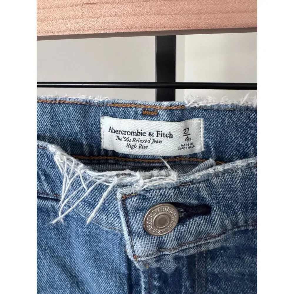 Abercrombie & Fitch classic straight